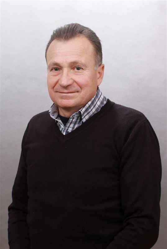 Помощник по хозяйству Владимир