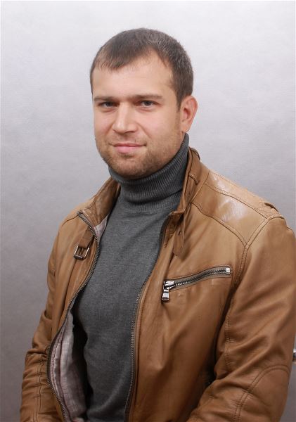 Водитель Дмитрий