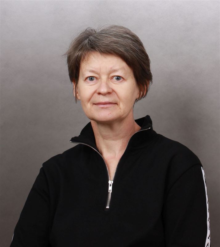 Няня Лариса