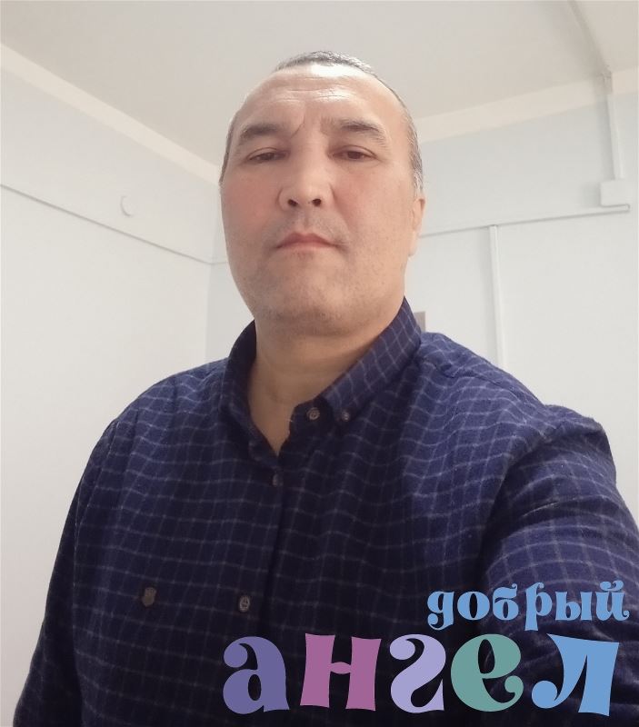 Помощник по хозяйству Ислам