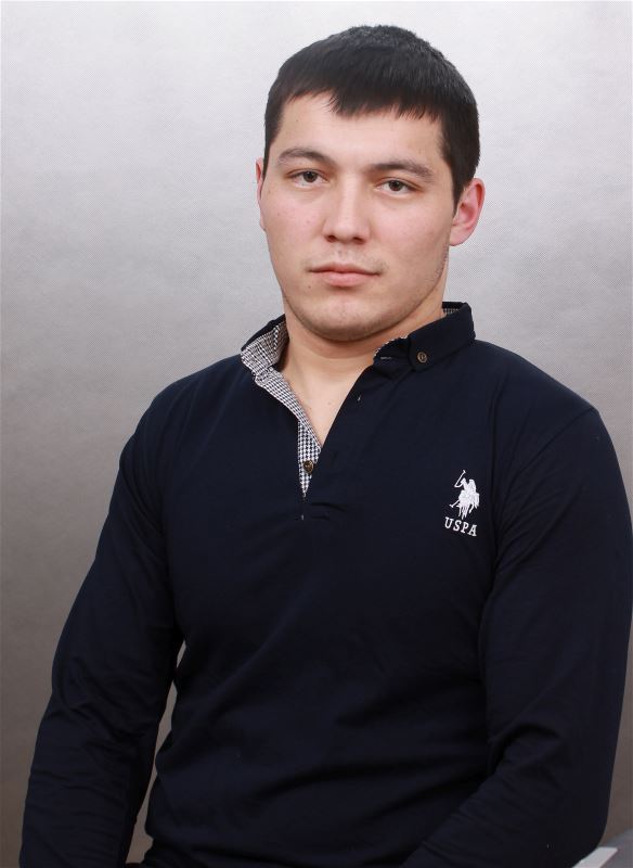 Помощник по хозяйству Элмурод