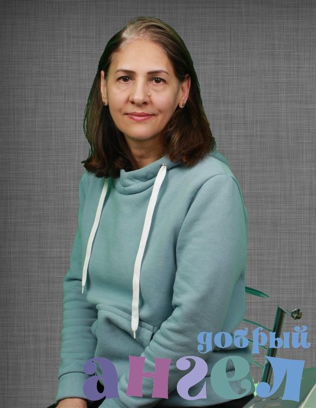 Няня Айна