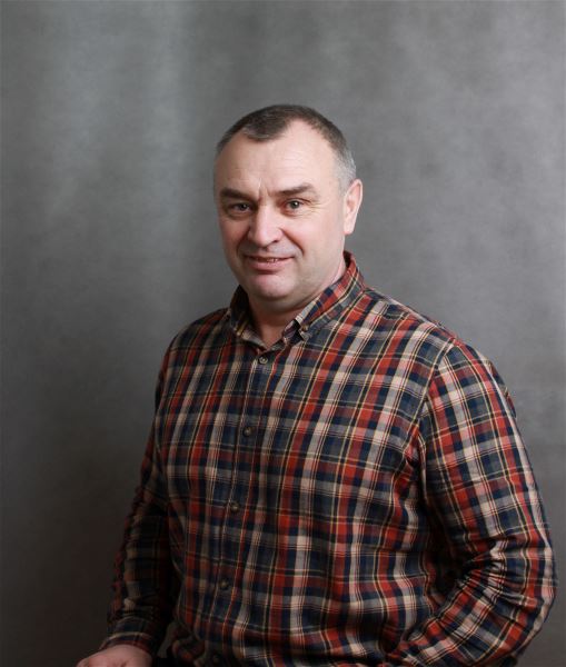 Помощник по хозяйству Юрий