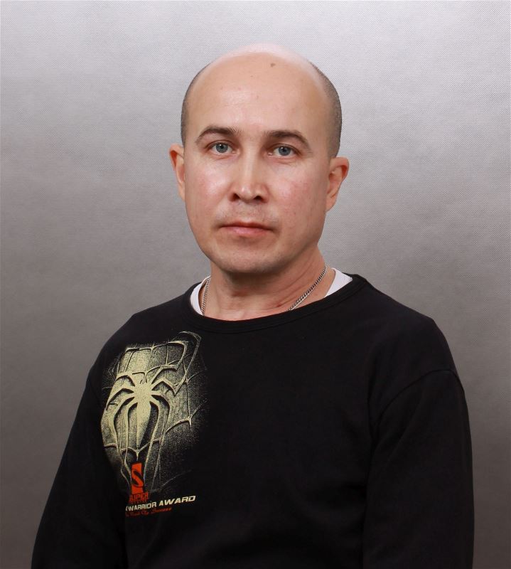 Водитель Дмитрий