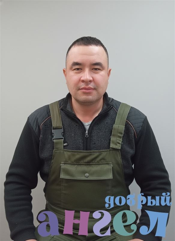 Помощник по хозяйству Хусниддин