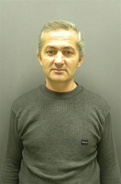 Помощник по хозяйству Ровшан
