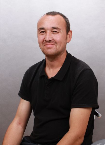 Помощник по хозяйству Улугбек