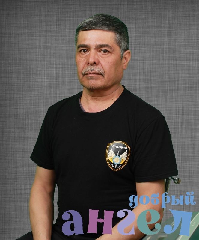 Помощник по хозяйству Гафур