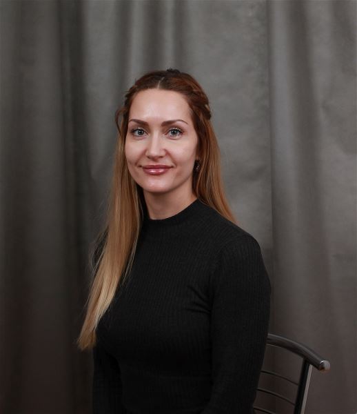 Помощник по хозяйству Анна