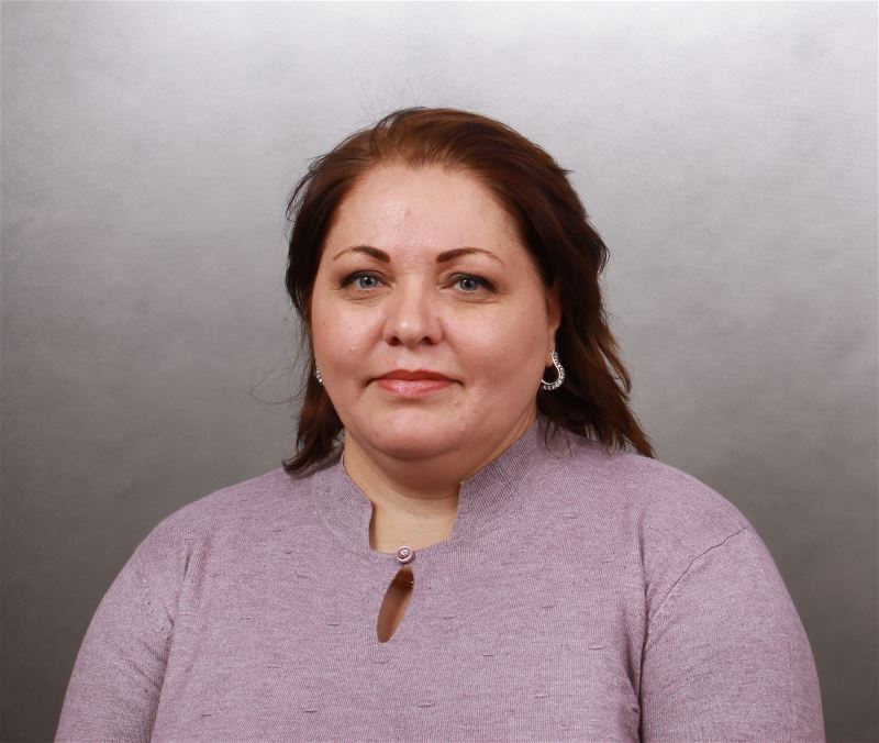 Няня Дина