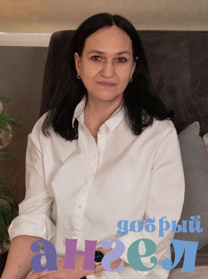 Няня Лариса