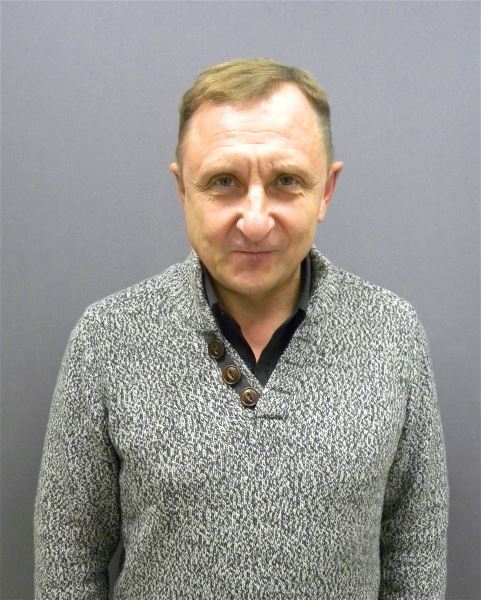 Помощник по хозяйству Игорь