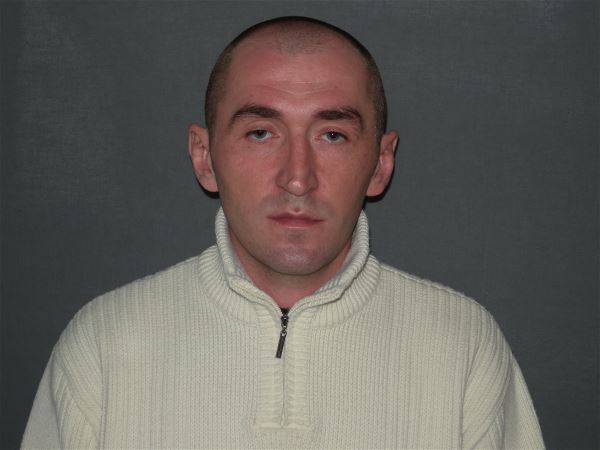Помощник по хозяйству Виталий