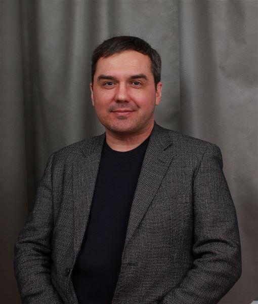 Помощник по хозяйству Владислав