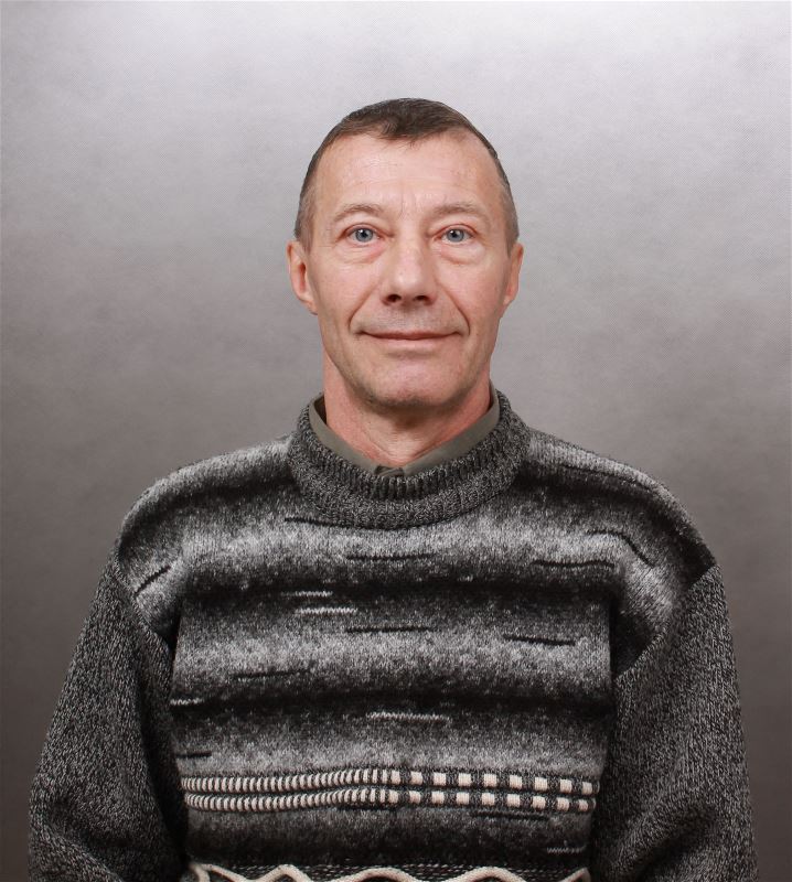 Помощник по хозяйству Николай