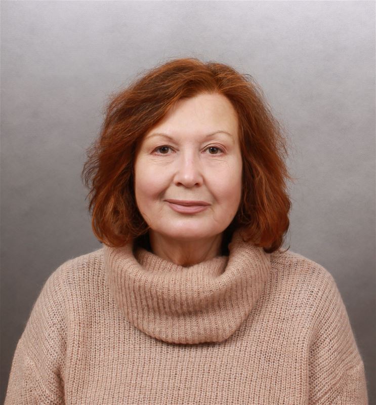Няня Лариса