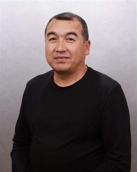 Помощник по хозяйству Улугбек