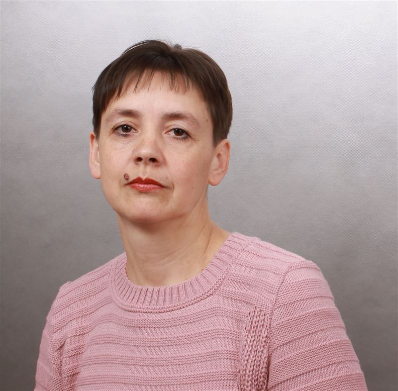 Помощник по хозяйству Марина