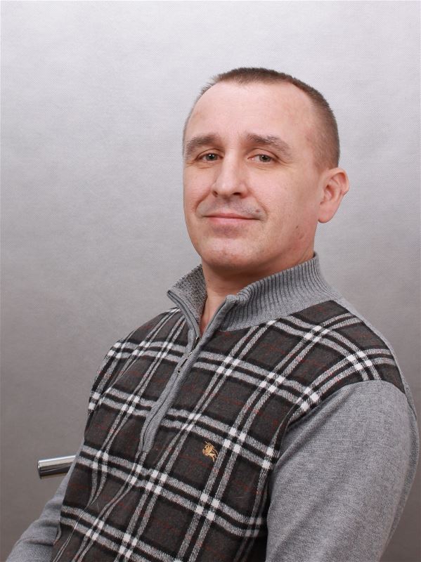 Помощник по хозяйству Владимир