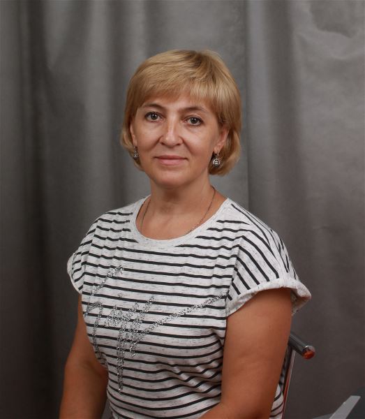 Няня Лариса
