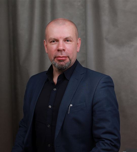 Водитель Сергей