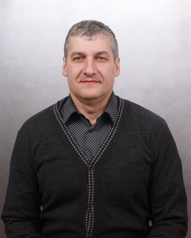 Водитель Дмитрий