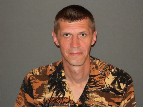 Помощник по хозяйству Вадим