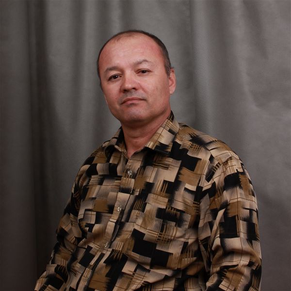 Садовник Нодиржон
