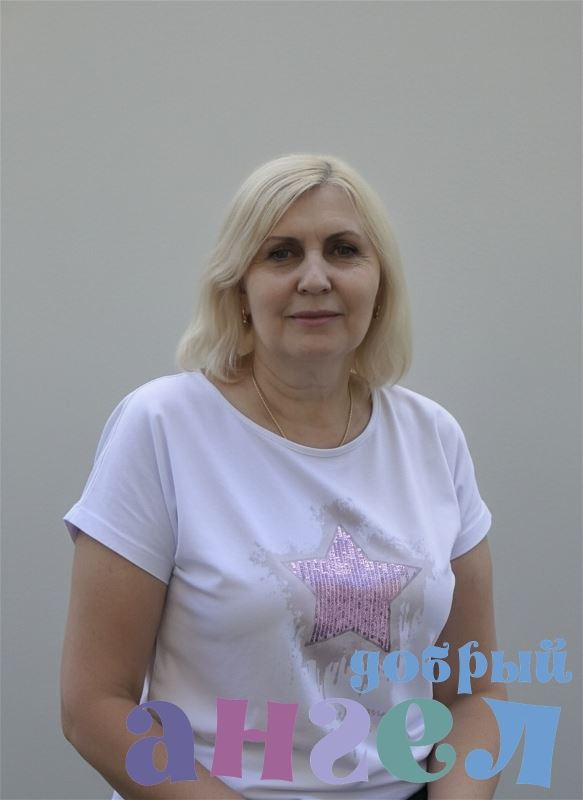 Няня Лариса