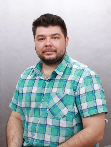 Водитель Антон