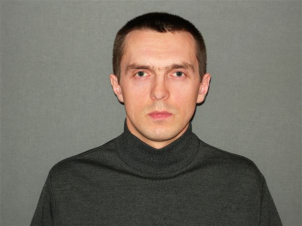 Помощник по хозяйству Олег