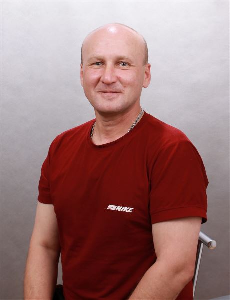 Помощник по хозяйству Сергей