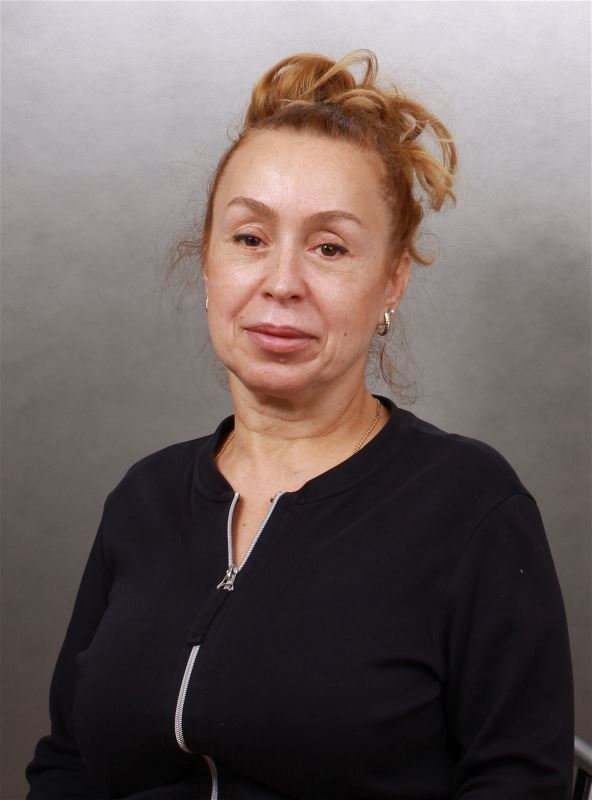 Няня Элина