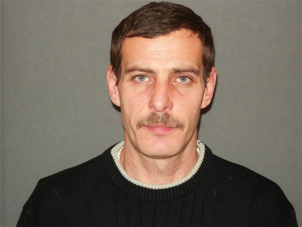 Помощник по хозяйству Валерий