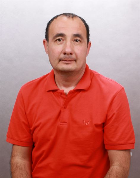 Садовник Ойбек