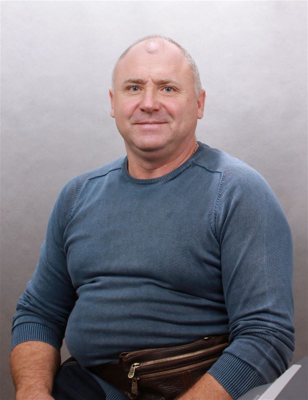 Помощник по хозяйству Иван