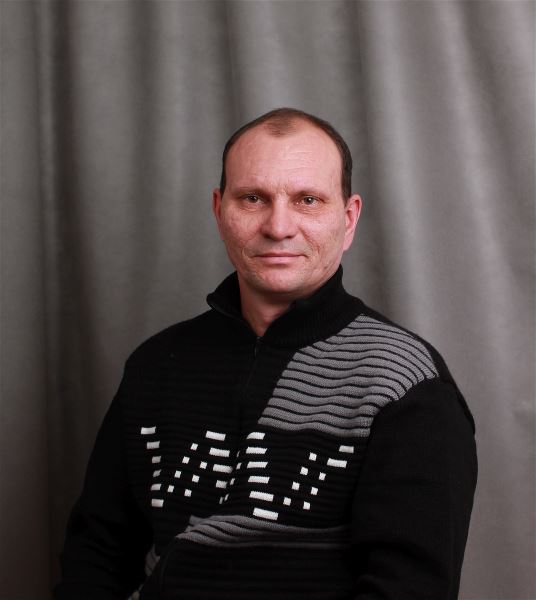 Помощник по хозяйству Александр