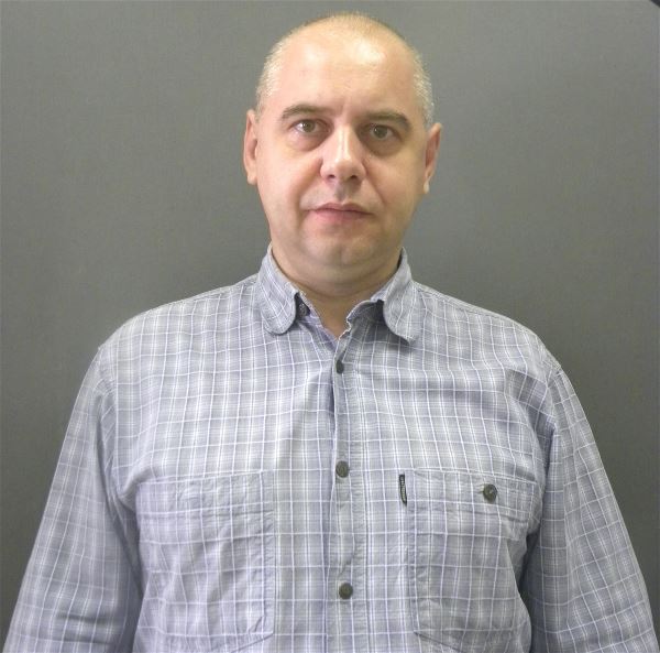 Водитель Дмитрий