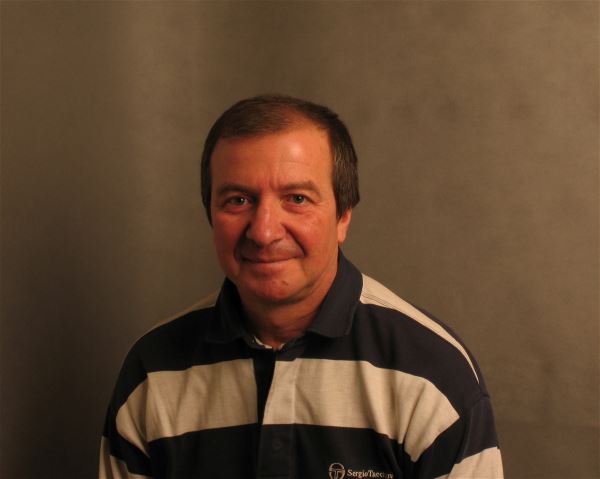 Помощник по хозяйству Олег