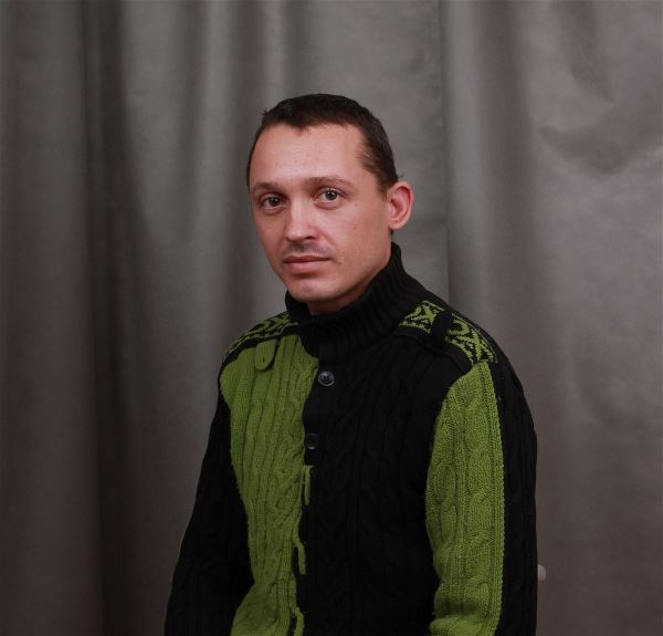 Помощник по хозяйству Александр