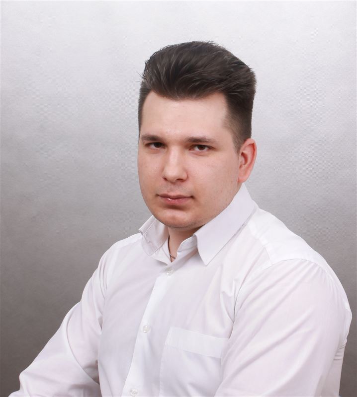 Помощник по хозяйству Николаей