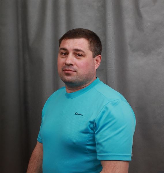 Помощник по хозяйству Вячеслав