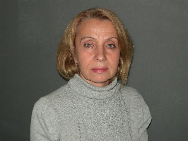 Няня Лариса
