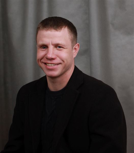 Помощник по хозяйству Юрий