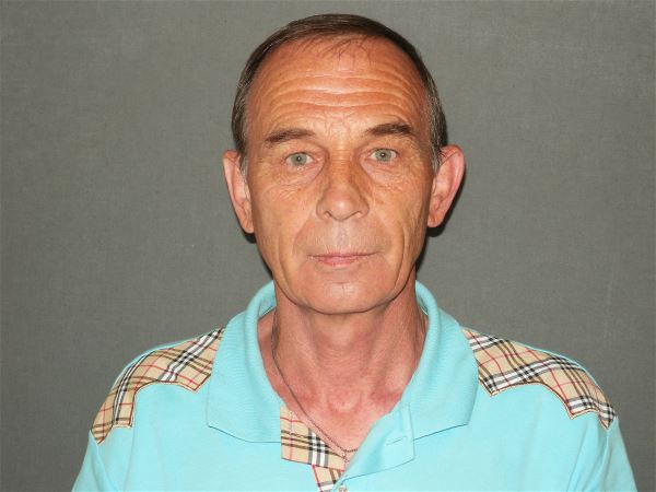 Помощник по хозяйству Николай