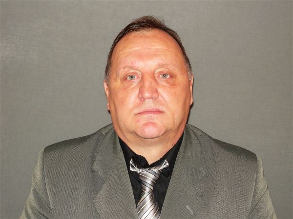 Помощник по хозяйству Николай