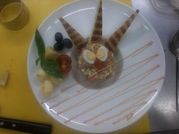 Тар-тар из сёмги с краной икрой