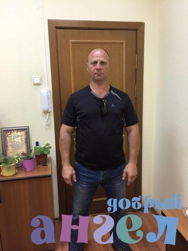 Помощник по хозяйству Игорь