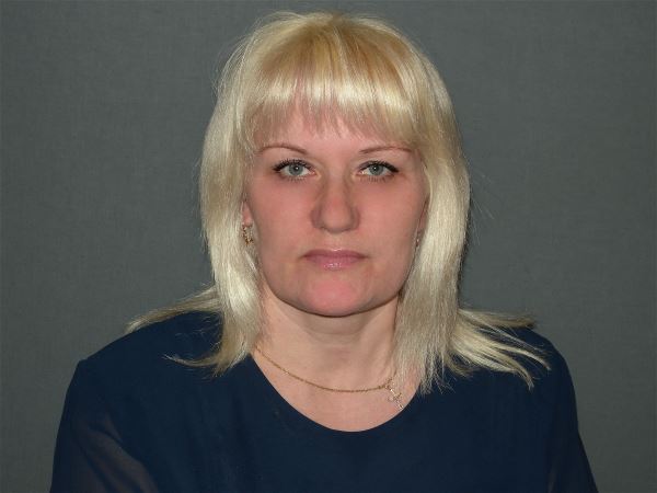 Няня Лариса