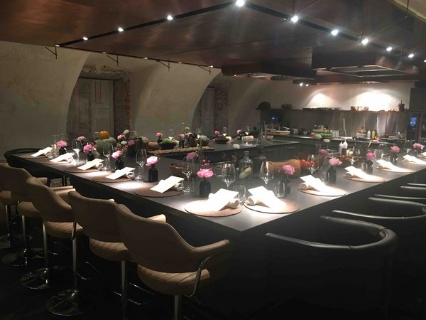 Работа в Ресторане-Театре Chef’s Table (White Rabbit Family)